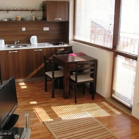 Ξενοδοχείο με διαμερίσματα Aquilon & Thermal Pools 3*