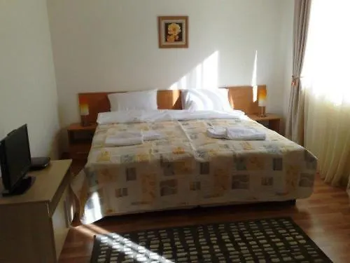 Aquilon & Thermal Pools Aparthotel Banja